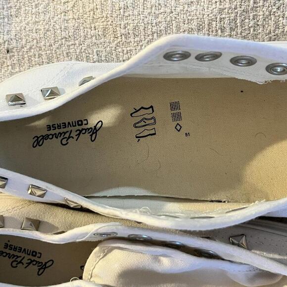 Hard to Find Women’s White Jack Purcell Studded Converse Size 8 - Picture 9 of 9